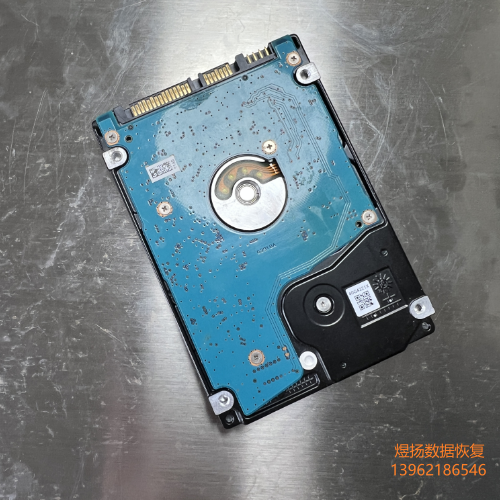 东芝3TB移动硬盘MQ03UBB300磁头损坏开盘数据恢复成功